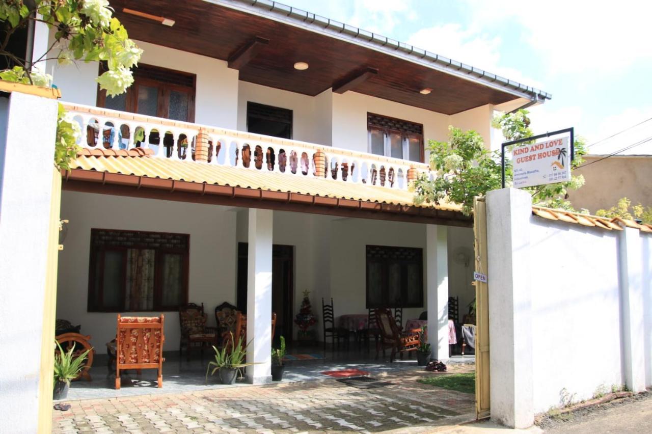 Guesthouse Kind And Love Хіккадува Екстер'єр фото